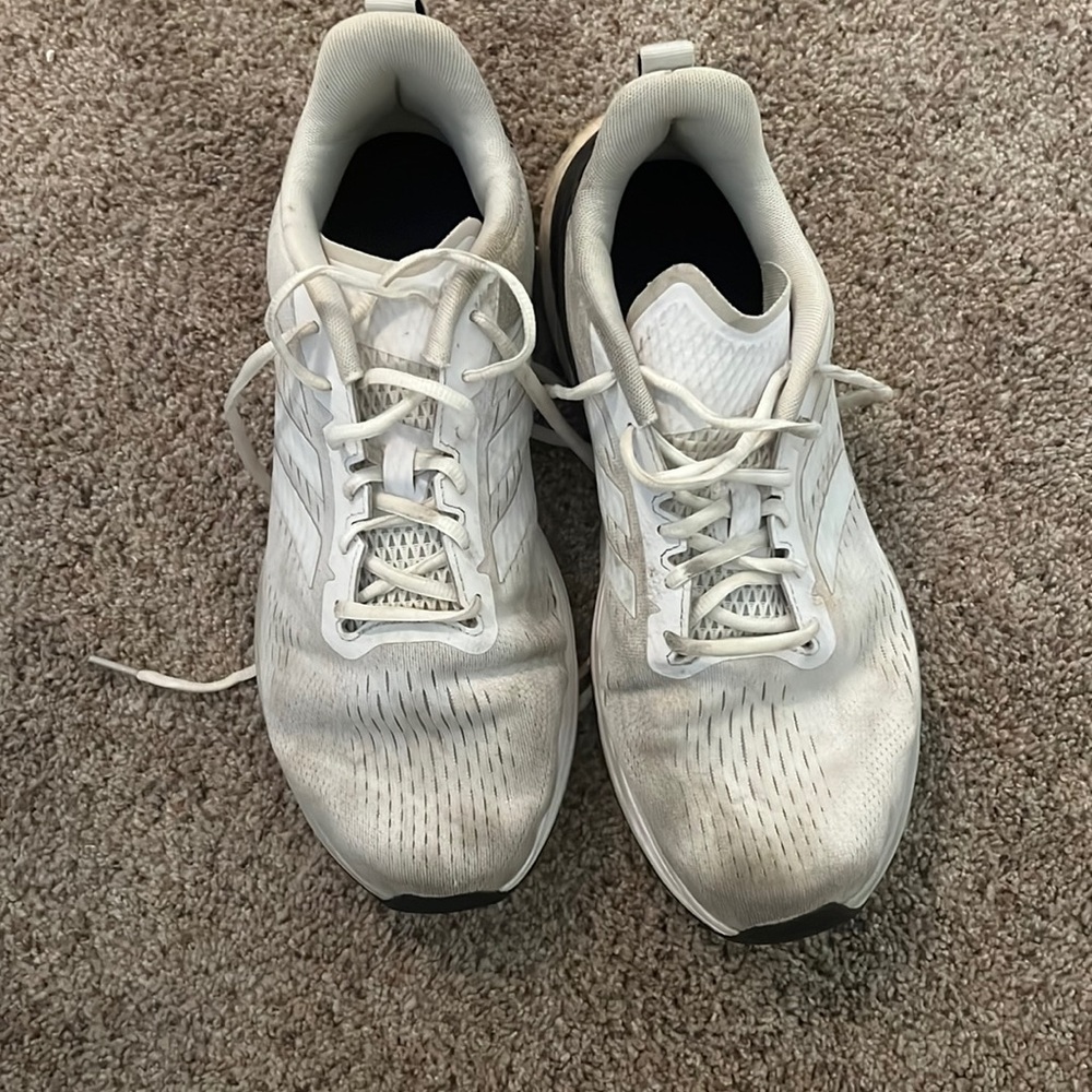 Adidas super response running shoes
